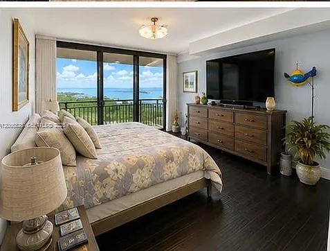 2843 S Bayshore Dr #P4-F — Photo 15