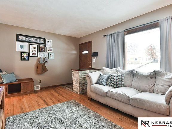 5th image of 2907 Betty St
