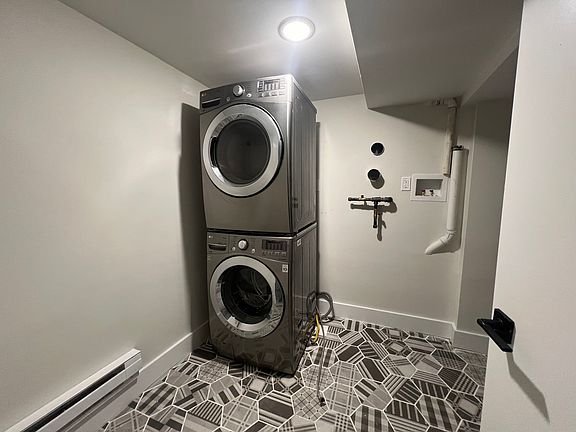5th image of 44 Van Nostrand Ave #6