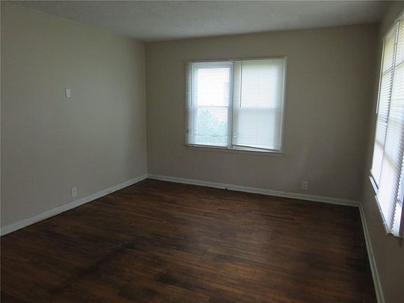 2nd image of 423 S Vassar Ave