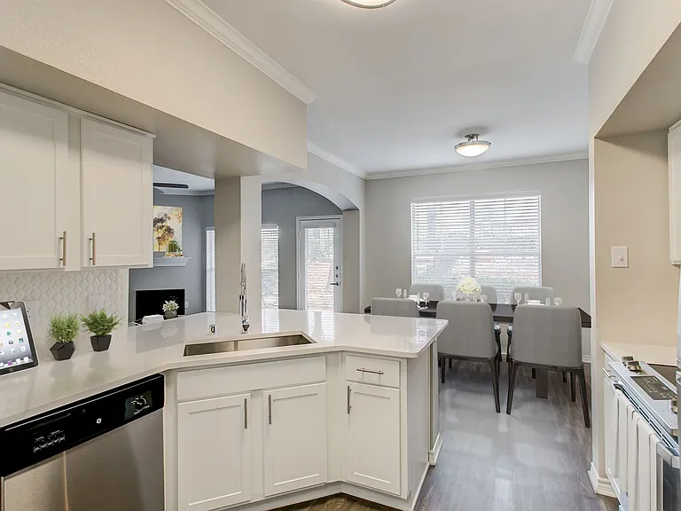 Eleven11 Lexington at Flower Mound — Photo 19
