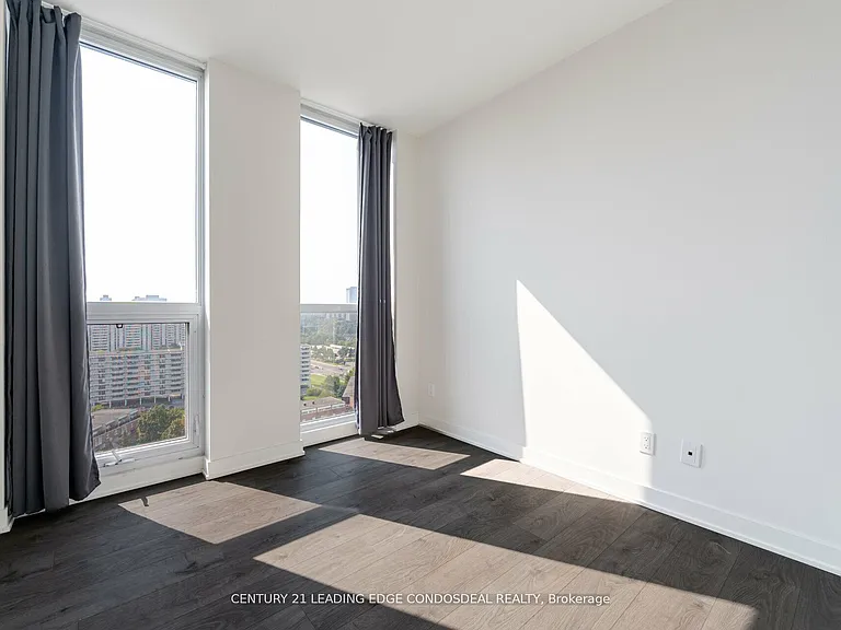 2 Sonic Way #1710 — Photo 21