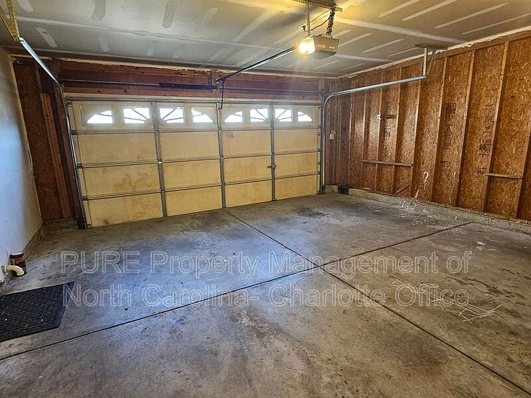 4423 Cades Cove Dr — Photo 27