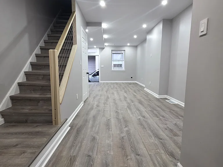 141 Peach St — Photo 5