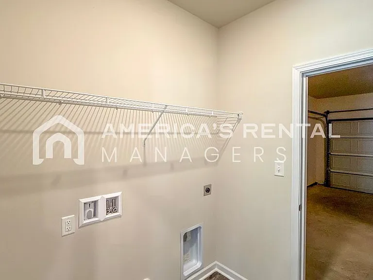 4541 Morgan Dr — Photo 16