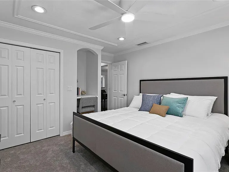 4815 W San Rafael St — Photo 32