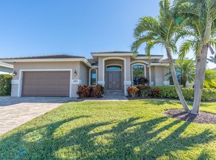 157 Gulfstream St, Marco Island, FL 34145