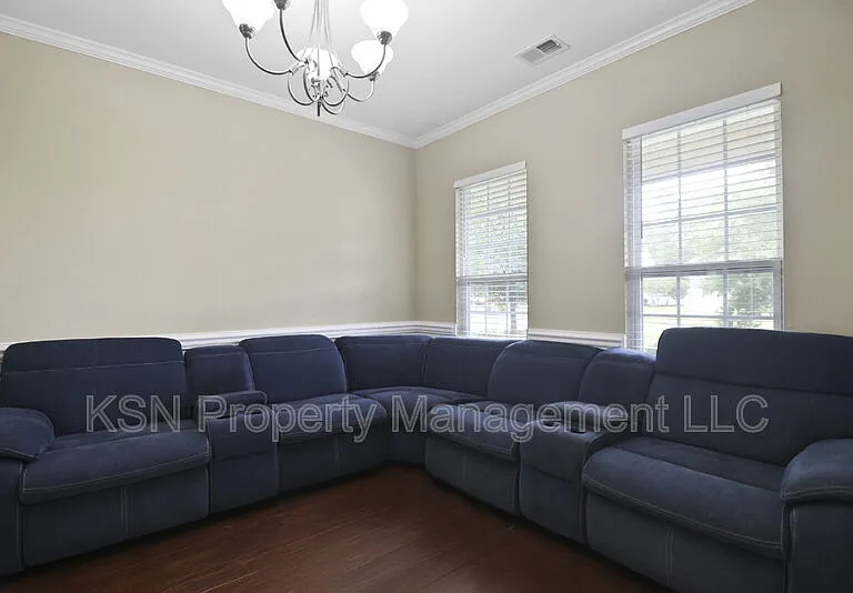 144 Tahoe Dr — Photo 8