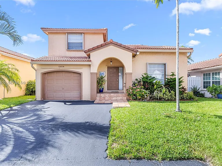 12614 NW 12th Ct — Photo 1