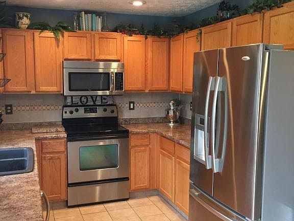 4th image of 7780 Farm Hill Dr