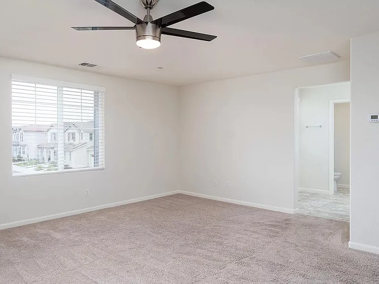 10890 Arrington Dr — Photo 16