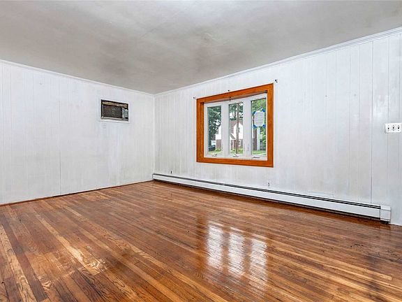 4th image of 772 Harrison St