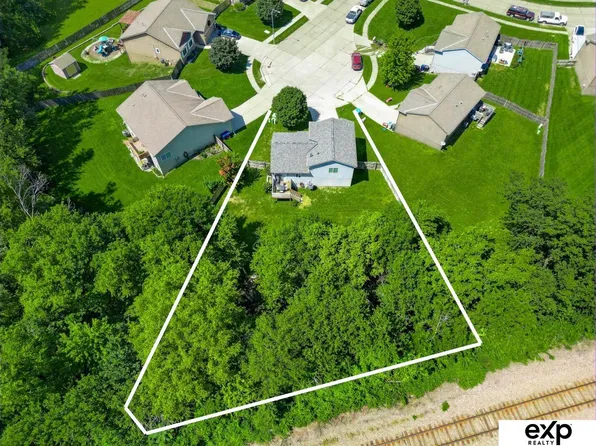 11325 S 212th St, Gretna, NE 68028