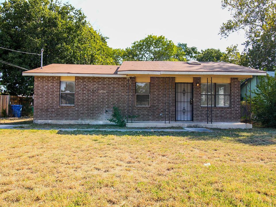 1st image of 2606 Irwin Dr