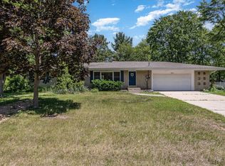 5524 Swede Ave, Midland, MI 48642