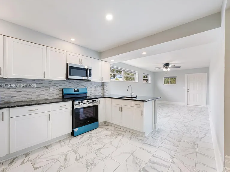 112 Milton St #112 — Photo 7
