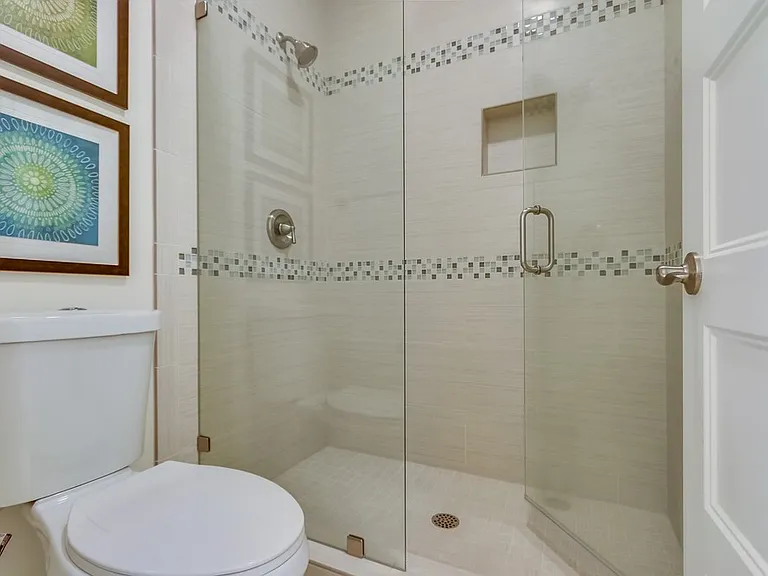 1106 4th St #2 — Photo 7