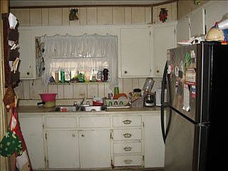 2nd image of 744 E Filmore St