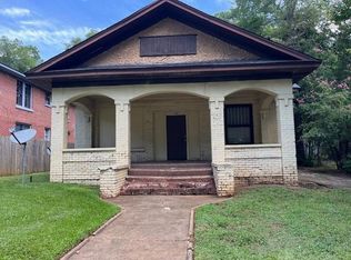 607 W Rusk St, Marshall, TX 75670