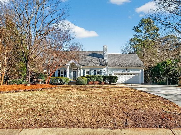 3rd image of 716 Bonhurst Dr