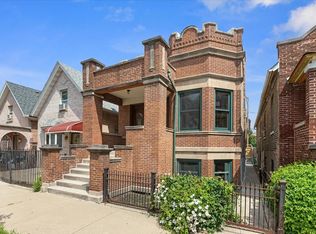 928 W 32nd St, Chicago, IL 60608