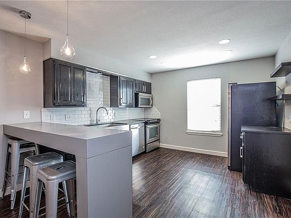 3rd image of 1326 S 12th St #1326