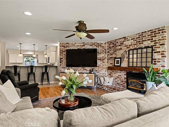 3rd image of 9327 Holland Ave
