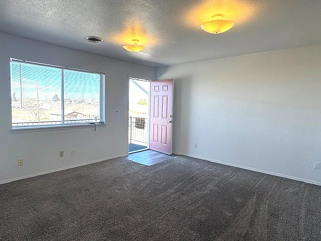 118 N Sligo St #C — Photo 2