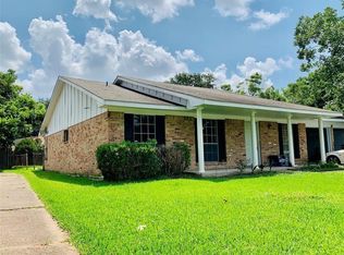 7927 Riptide Dr, Houston, TX 77072