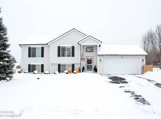 14745 Field Ct NE, Cedar Springs, MI 49319