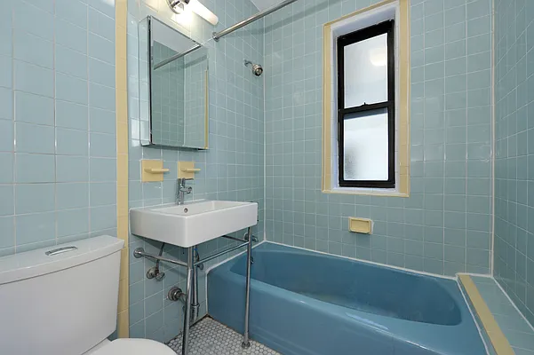 Rented by Aether Property Group | media 7