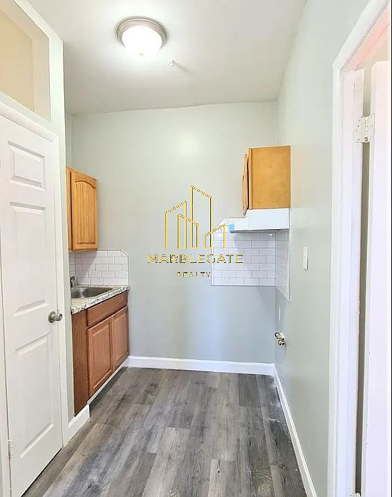 1st image of 805 Broadway #39AZ