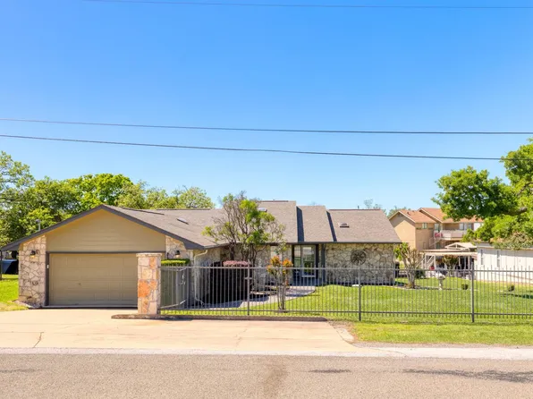 212 Pecan Creek Dr., Horseshoe Bay, TX 78657