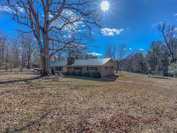 2nd image of 165/169 Red Hill Ln