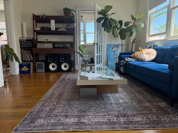 (undisclosed Address), Somerville, MA 02143