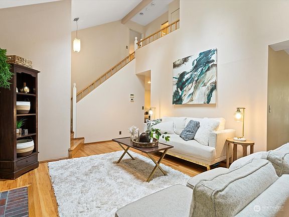 4th image of 10621 SE 30th Street