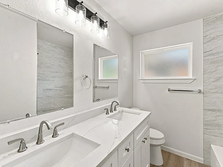 1411 W Shields Dr — Photo 23