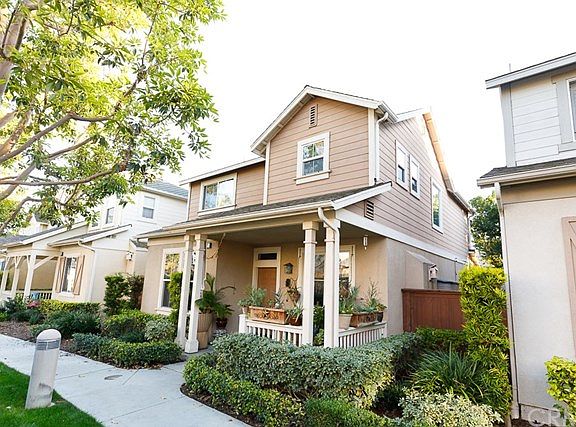 2nd image of 4 Nantucket Ln