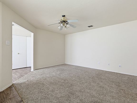 5th image of 10716 Wild Oak Dr