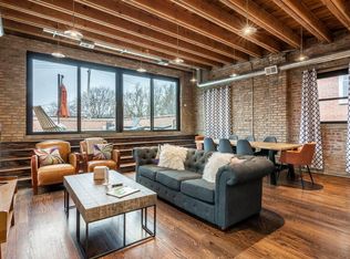 1758 W Wellington Ave #2, Chicago, IL 60657