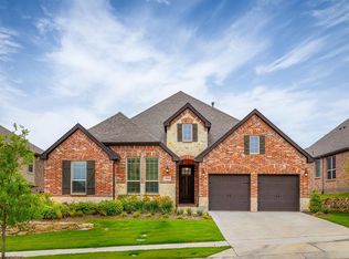 9804 Excursion Dr, Roanoke, TX 75068