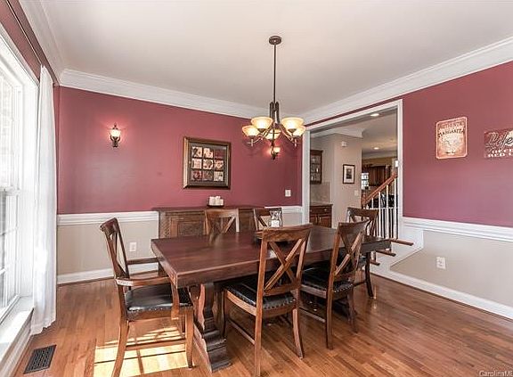 5th image of 179 Herons Gate Dr