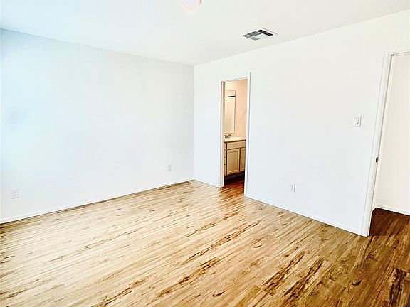 4th image of 4118 Holland View Ln