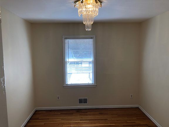 Separate dining room
