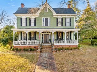 105 Greenville St, Abbeville, SC 29620