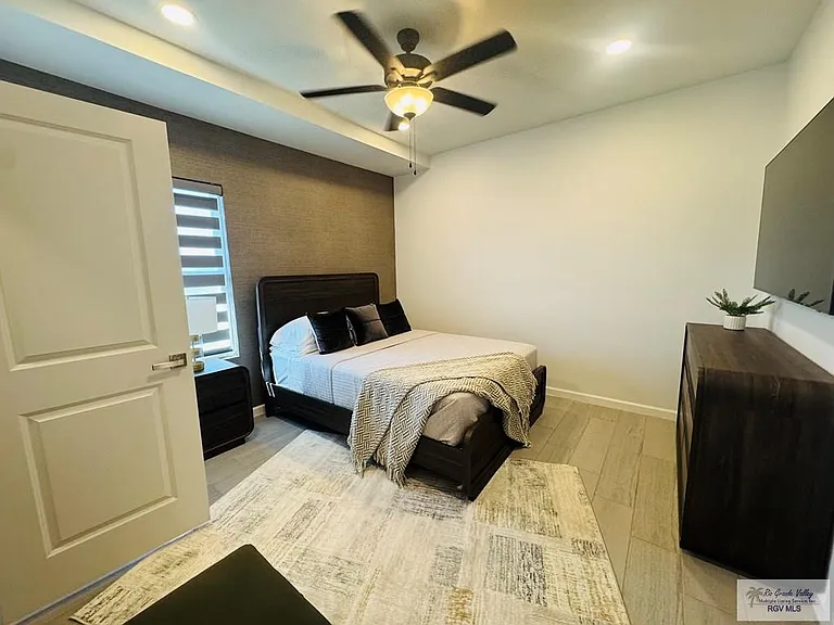 2011 Diamond Dr #A — Photo 14