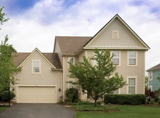 642 Sennett St, Batavia, IL 60510