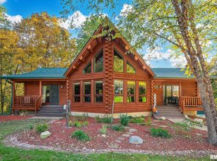 124 Oak Grove Cir, Dahinda, IL 61428