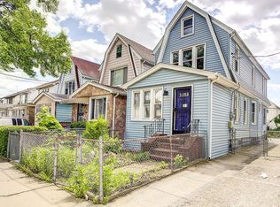 8822 186th St, Hollis, NY 11423