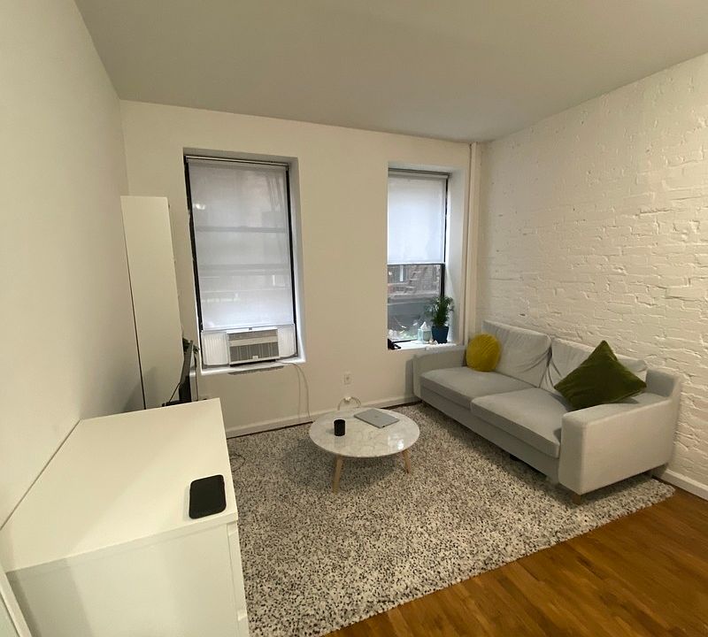 1st image of 107 Thompson St APT 1D